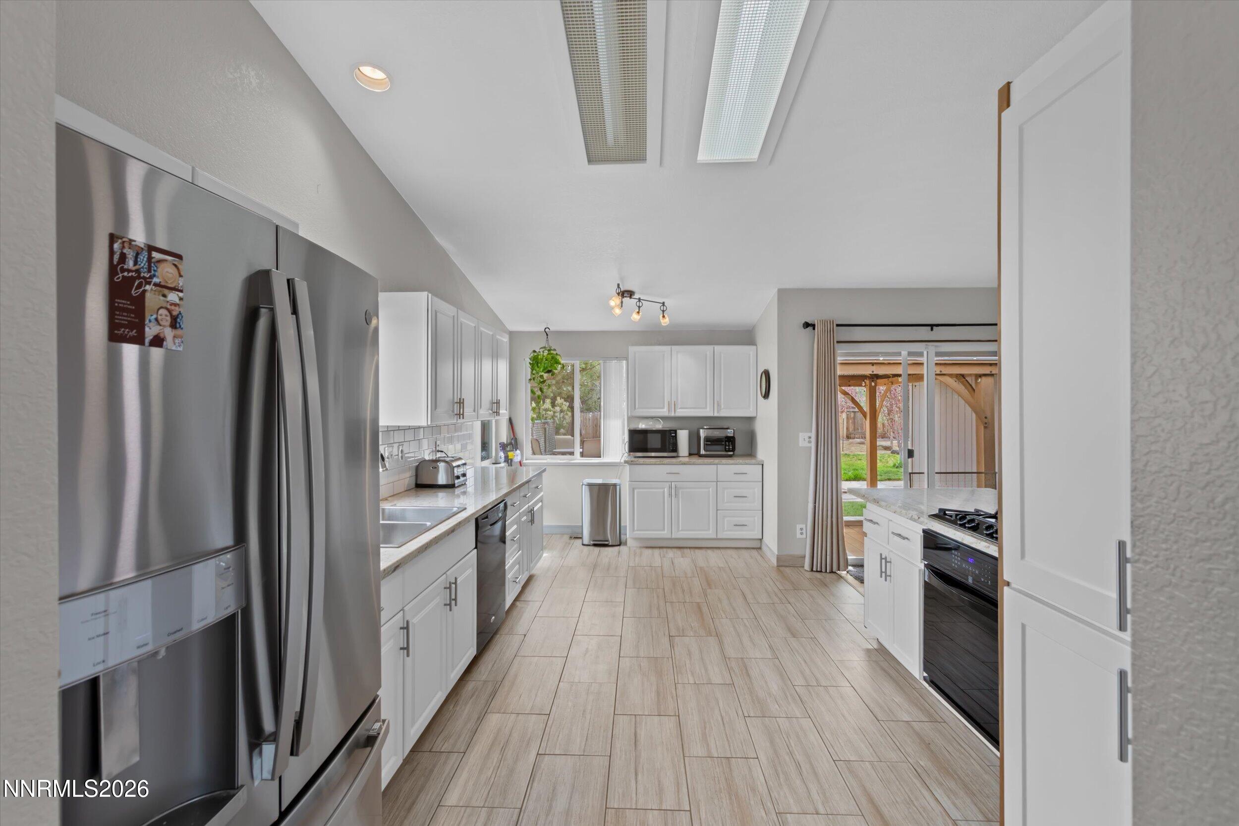 111 Riparian Way Carson City, NV 89701 - Photo 11 of 30 10-0Y7A5835