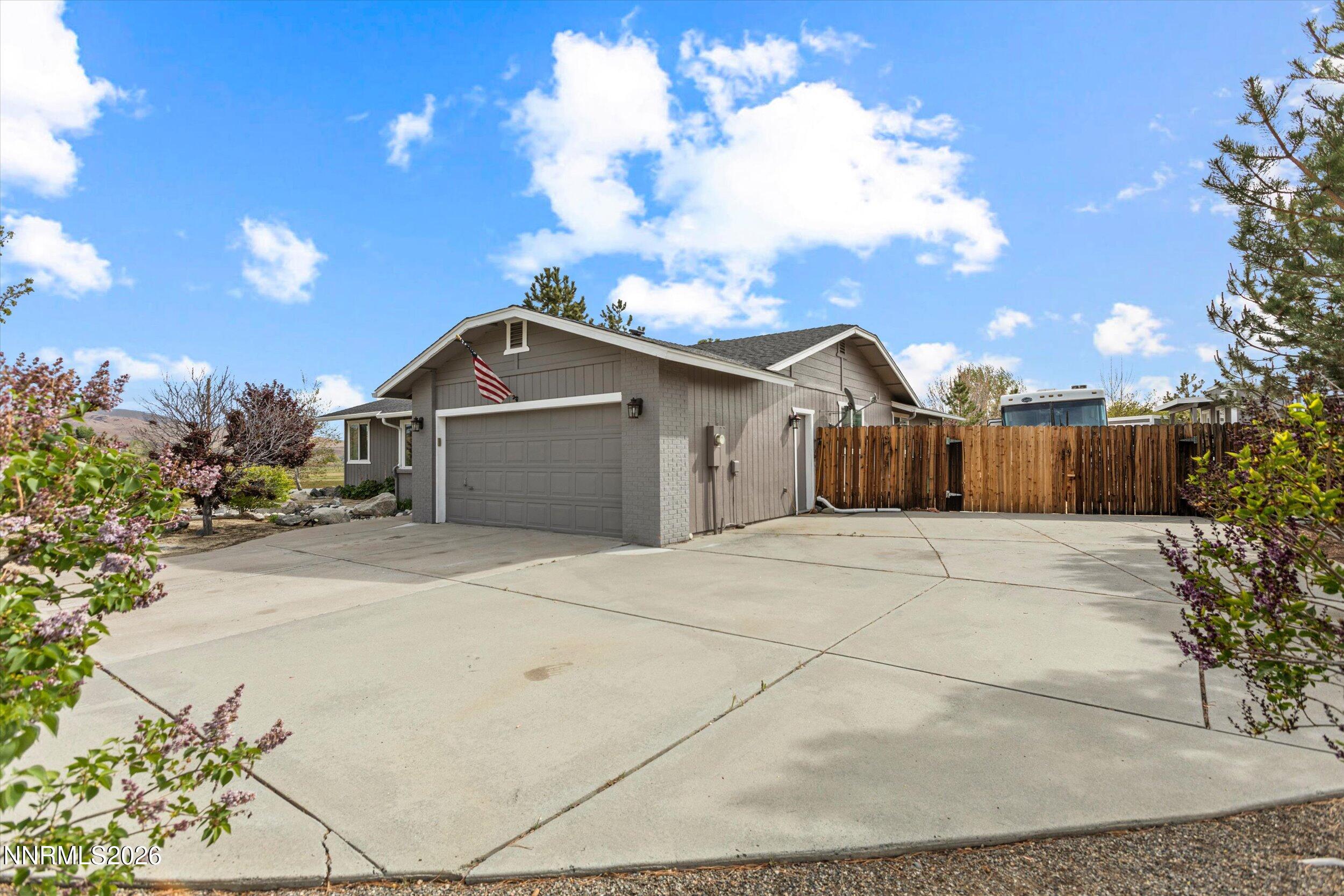 111 Riparian Way Carson City, NV 89701 - Photo 4 of 30 03-0Y7A5874