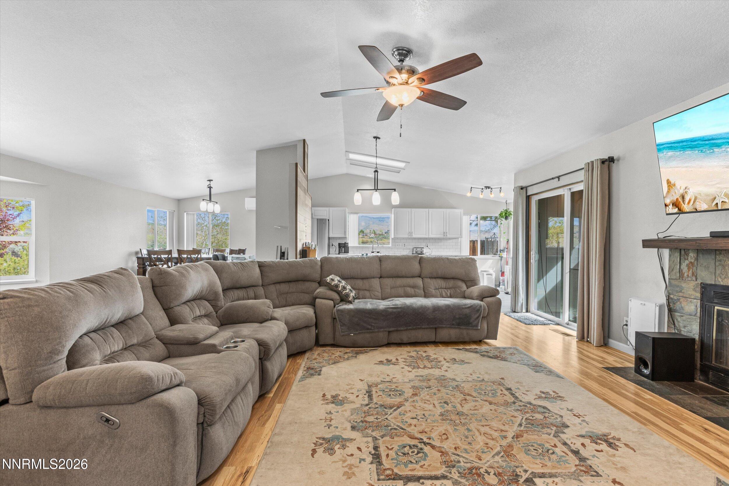 111 Riparian Way Carson City, NV 89701 - Photo 7 of 30 06-0Y7A5820