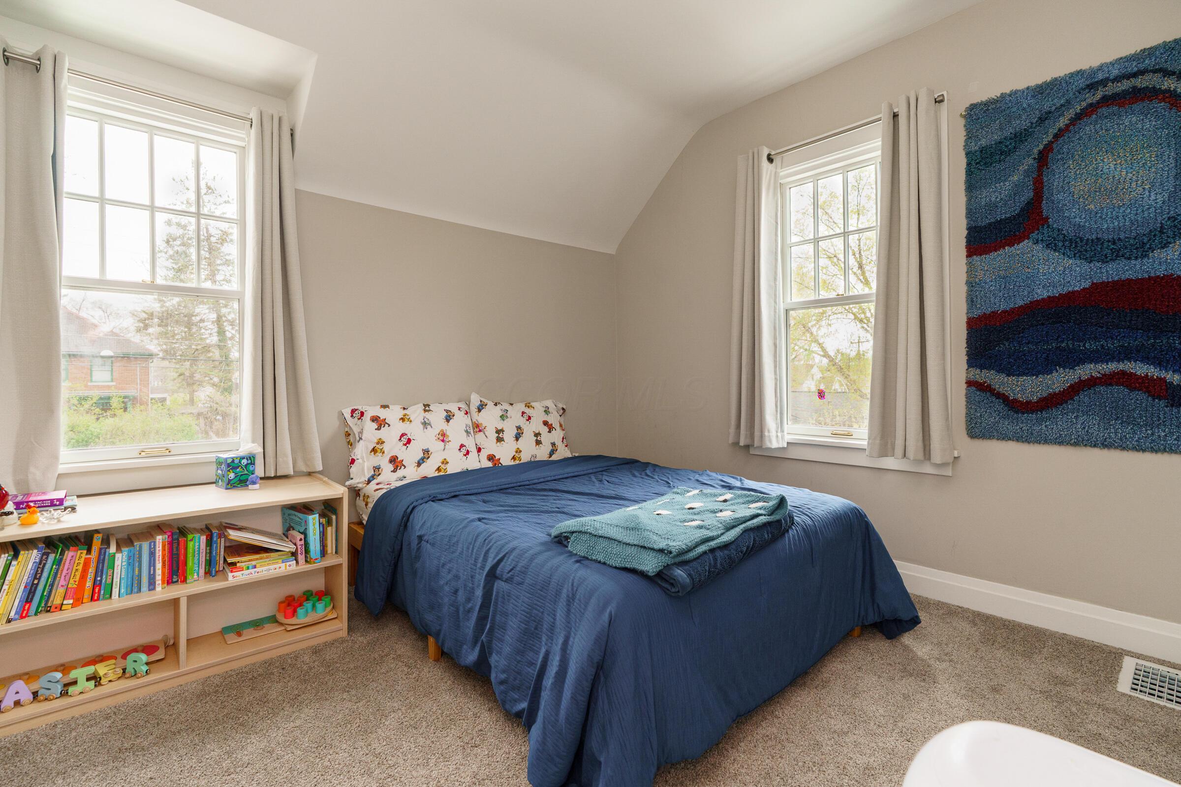 357 Fallis Road Columbus, OH 43214 - Photo 22 of 39 Bedroom 2