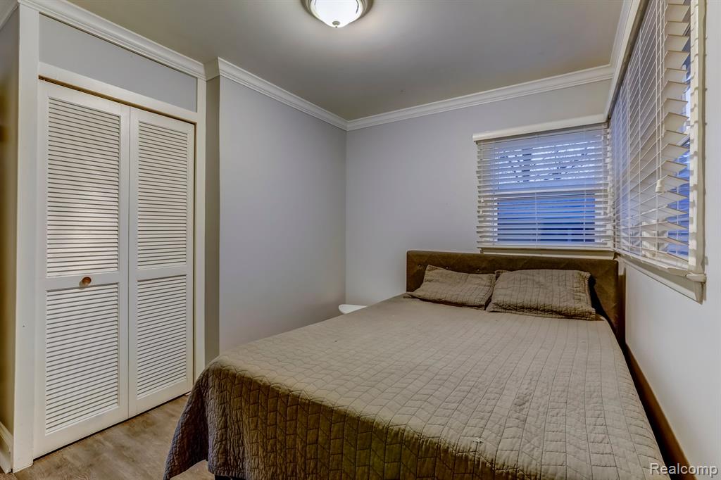3915 Devon Road, Unit 2 Royal Oak, MI 48073 - Photo 2 of 9