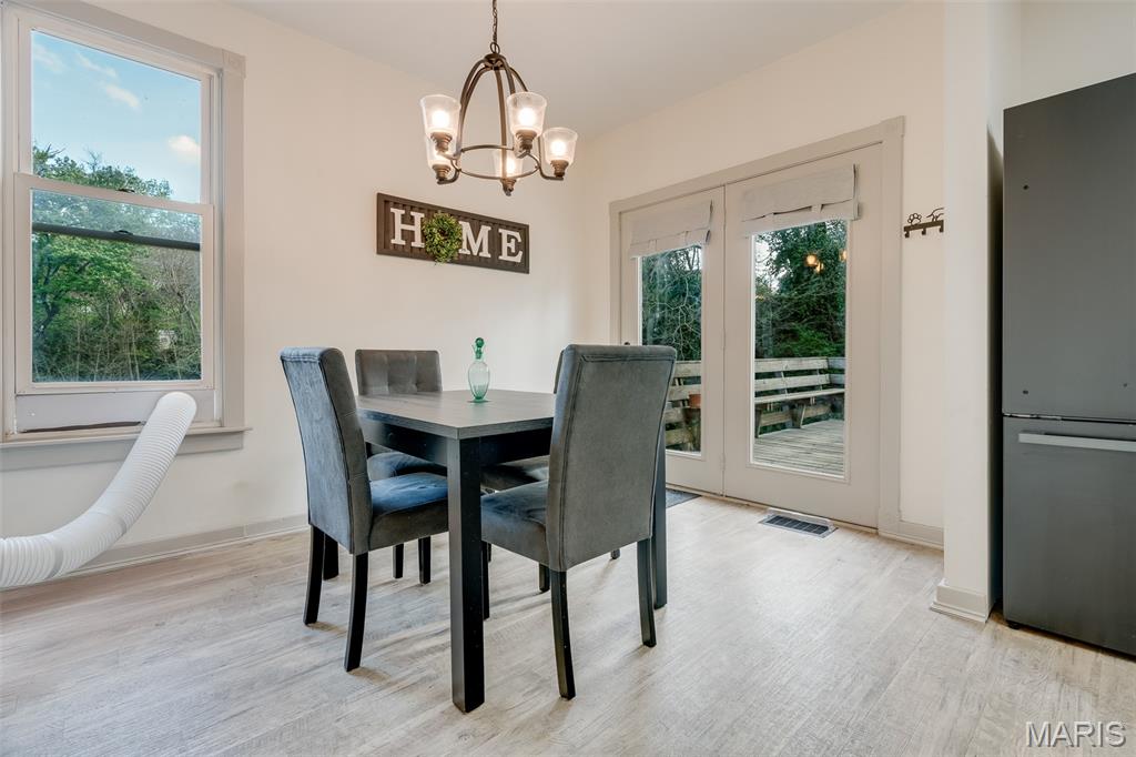 1334 Monroe Street Alton, IL 62002 - Photo 11 of 37