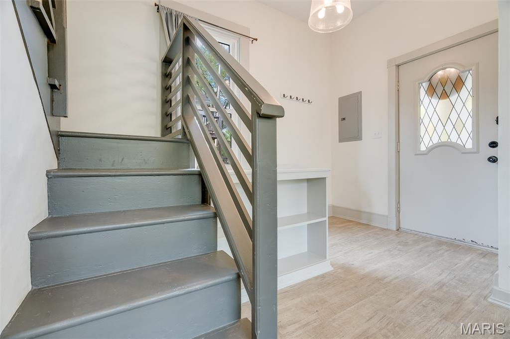 1334 Monroe Street Alton, IL 62002 - Photo 6 of 37