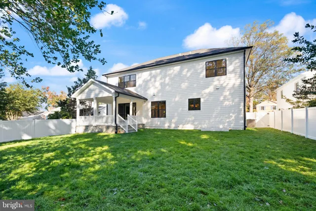 $3,189,000 | 5804 Ridgefield Road, Bethesda, MD 20816