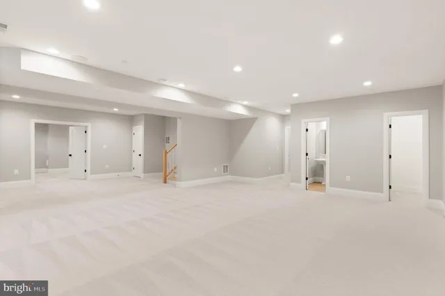 $3,189,000 | 5804 Ridgefield Road, Bethesda, MD 20816