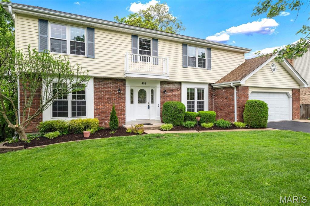 157 Spring Leigh Court Ballwin, MO 63011 - Photo 4 of 68
