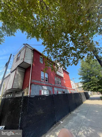 a car parked in front of a building