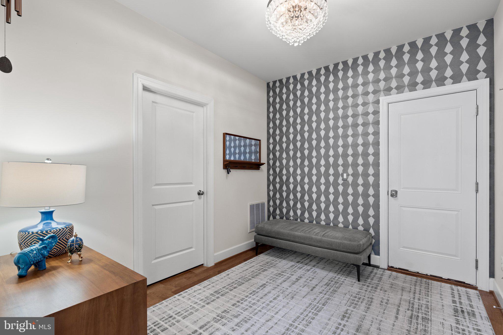 20375 Codman Drive Ashburn, VA 20147 - Photo 12 of 63 Grand mudroom/family foyer off garage