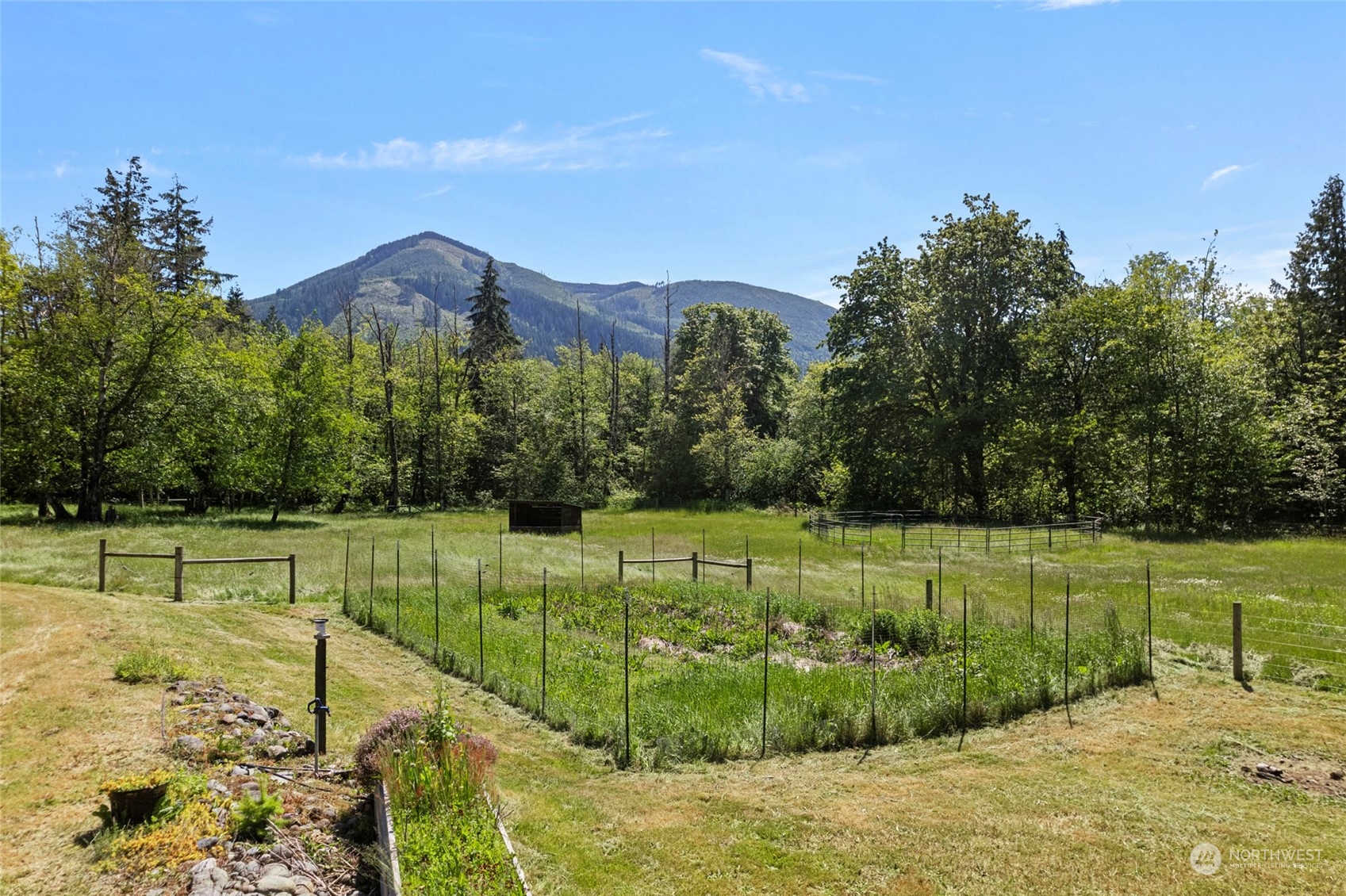 10186 Warfield Road Sedro-Woolley, WA 98284 - Photo 34 of 39 Gallery Image 34
