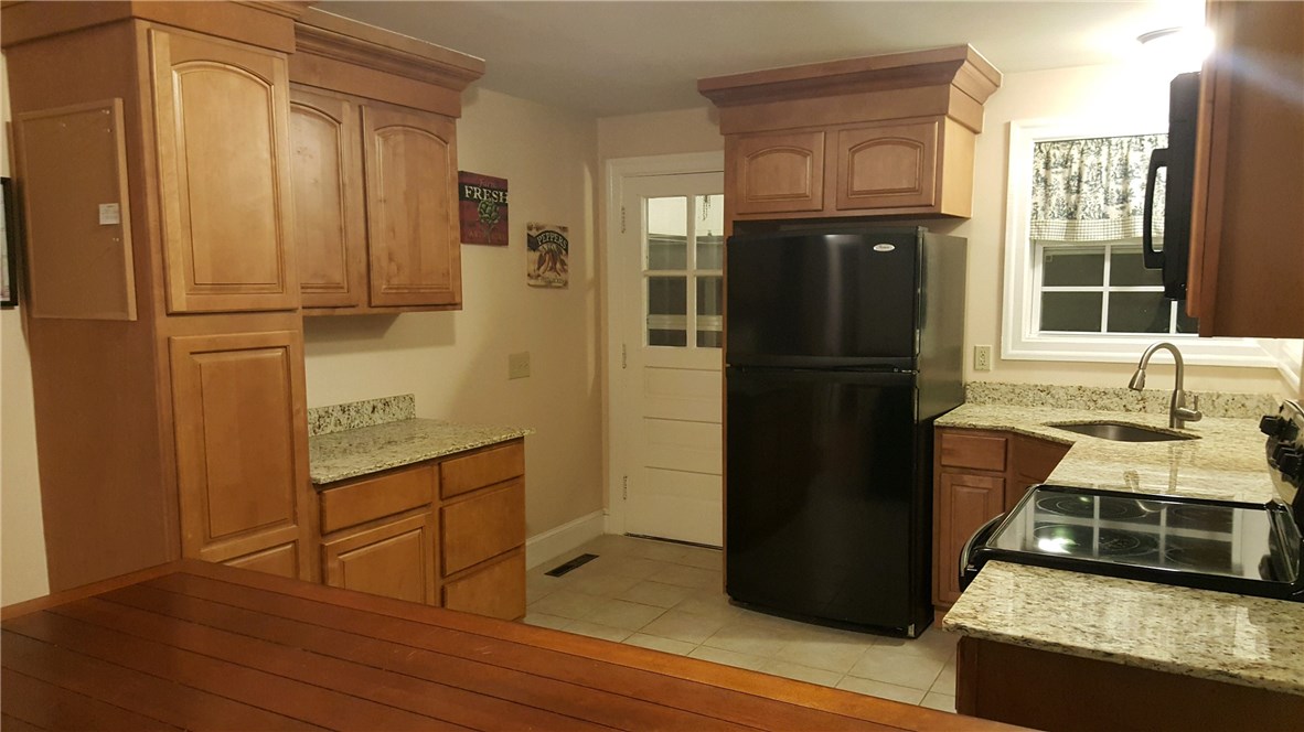 38 Pine Hill Road Scituate, RI 02857 - Photo 10 of 29