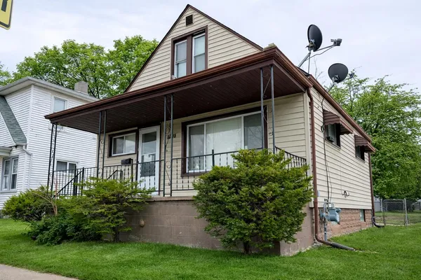 $200,000 | 14415 Lithgow Street, Dearborn, MI 48126