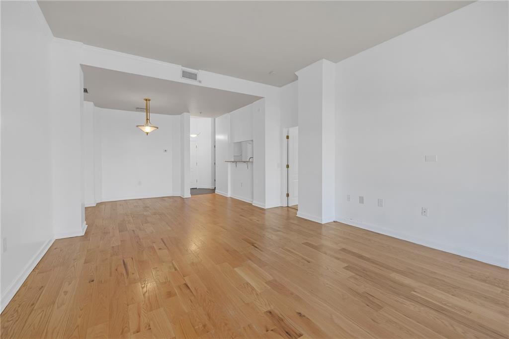 3475 Oak Valley Road Northeast, Unit 650 Atlanta, GA 30326 - Photo 7 of 27