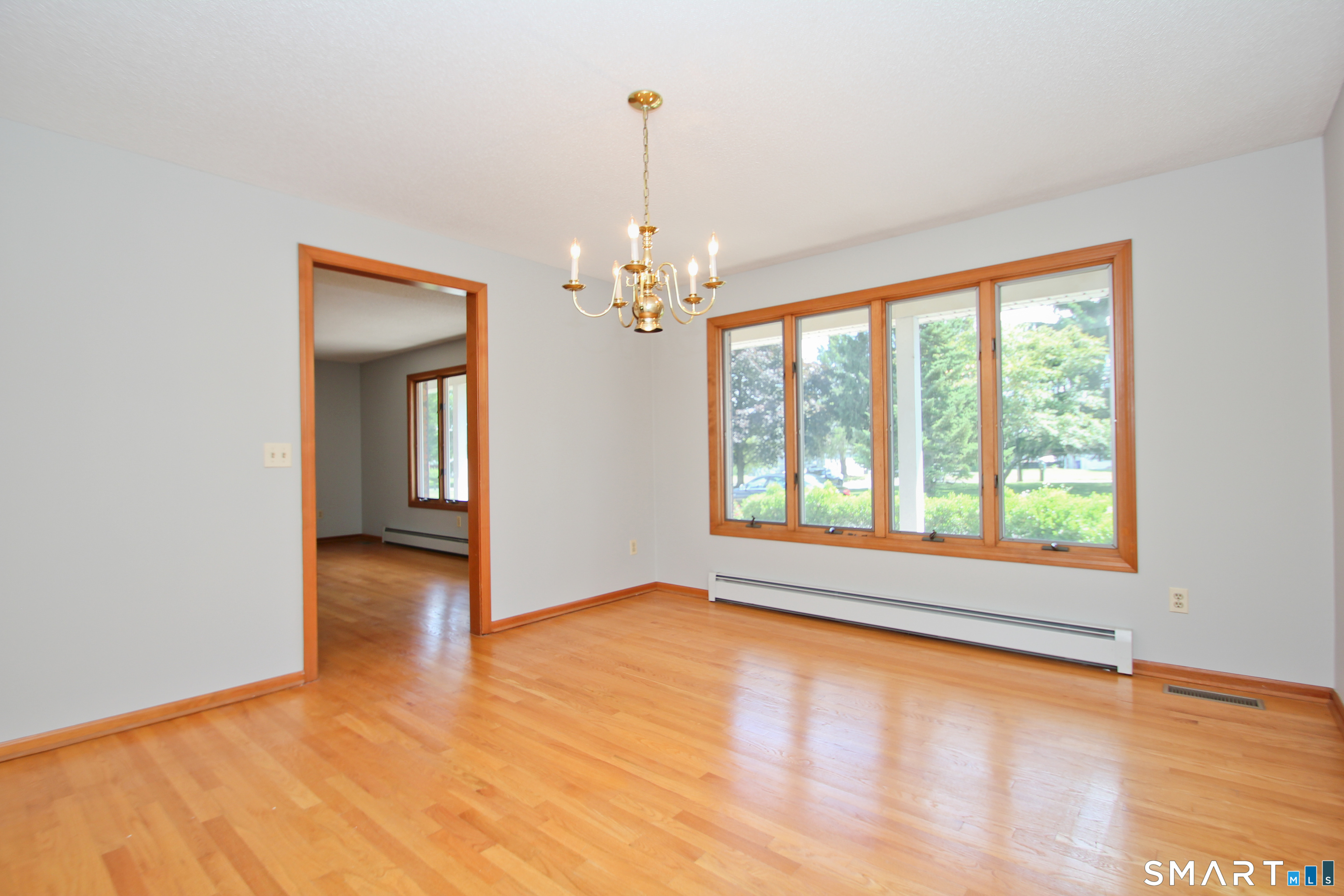 310 Thompsonville Road Suffield, CT 06078 - Photo 5 of 40