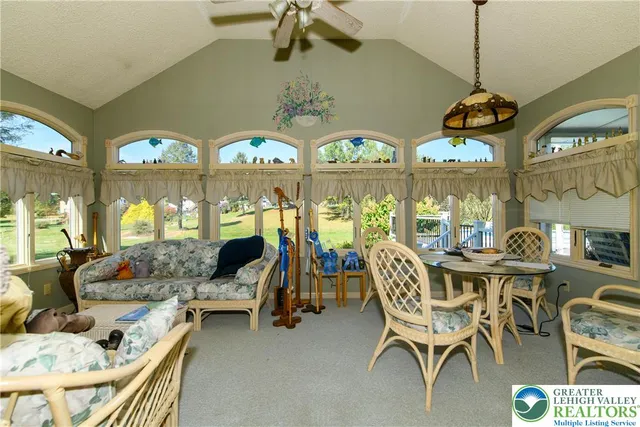 $599,900 | 4500 Hanoverville Road, Bethlehem, PA 18020