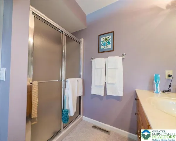 $599,900 | 4500 Hanoverville Road, Bethlehem, PA 18020