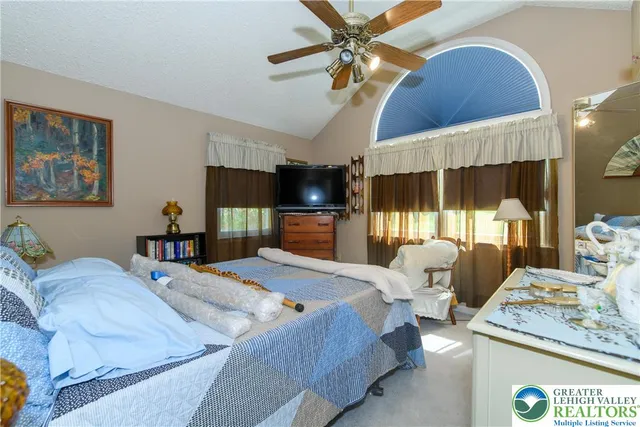 $599,900 | 4500 Hanoverville Road, Bethlehem, PA 18020