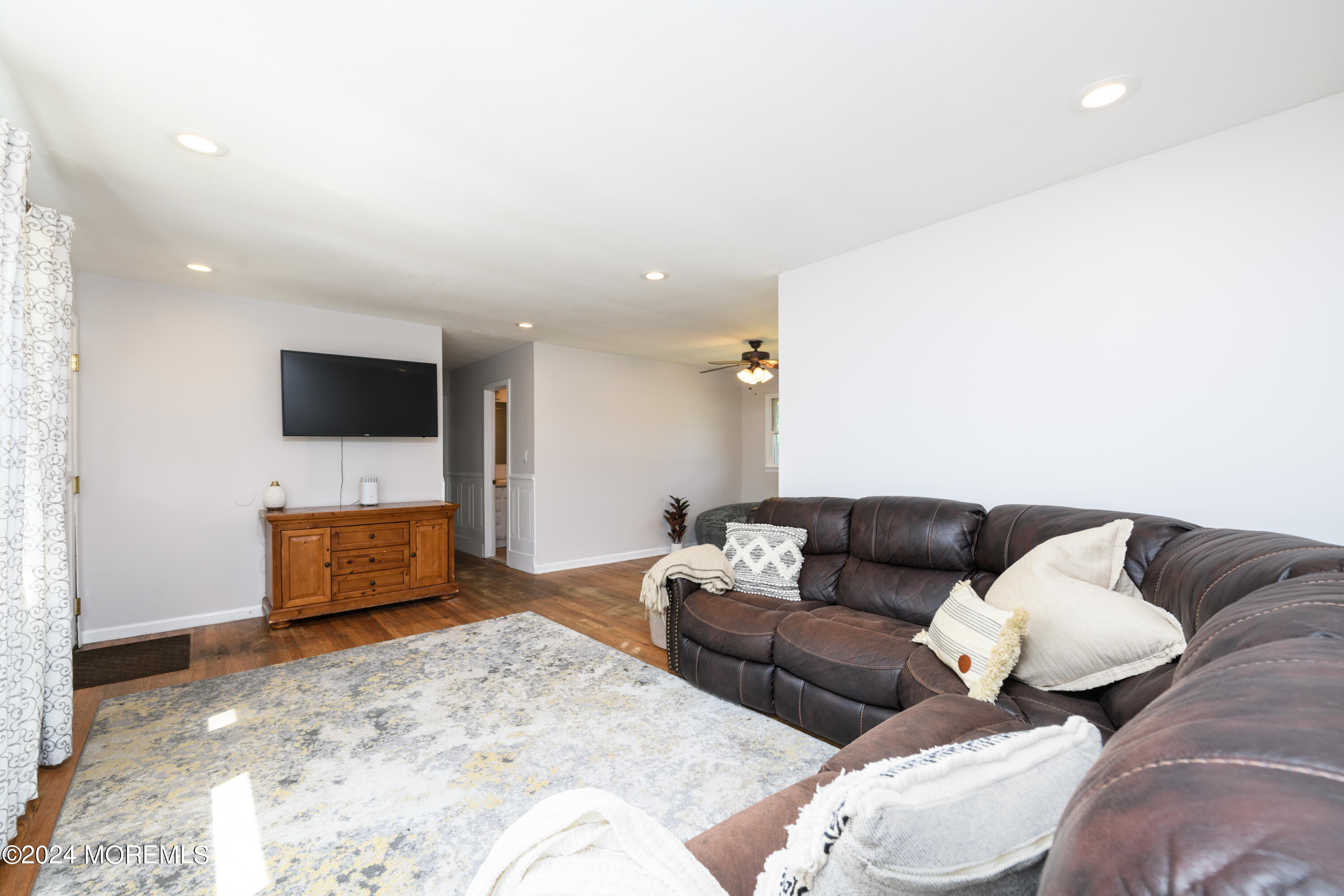 2 Morford Road Middletown, NJ 07748 - Photo 7 of 29 BAP_8679-Edit
