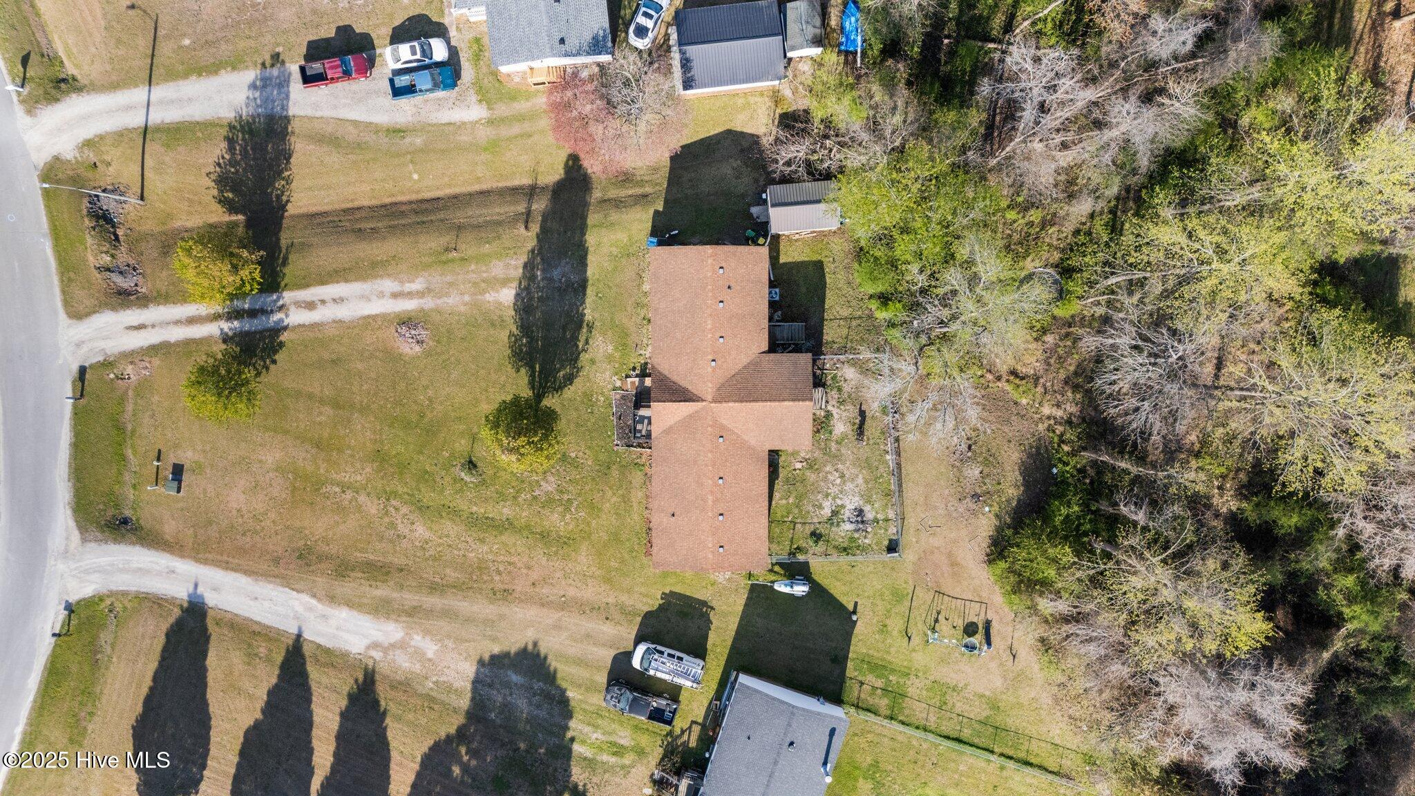 106 Theodore Lane New Bern, NC 28560 - Photo 44 of 58 11-web-or-mls-DJI_20250328170927_0817_D