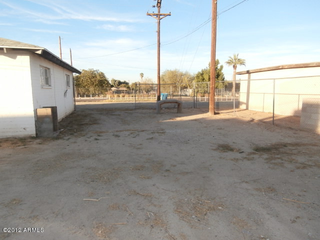 801 East Vineyard Road Phoenix, AZ 85042 - Photo 22 of 30 023-159499 - Backyard 2