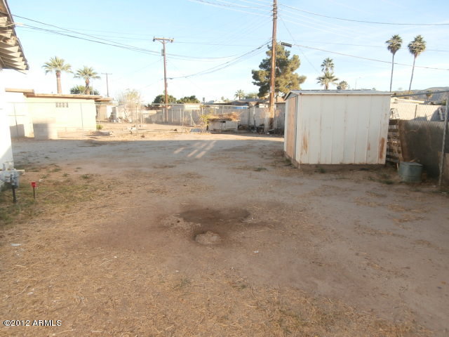 801 East Vineyard Road Phoenix, AZ 85042 - Photo 23 of 30 023-159499 - Backyard