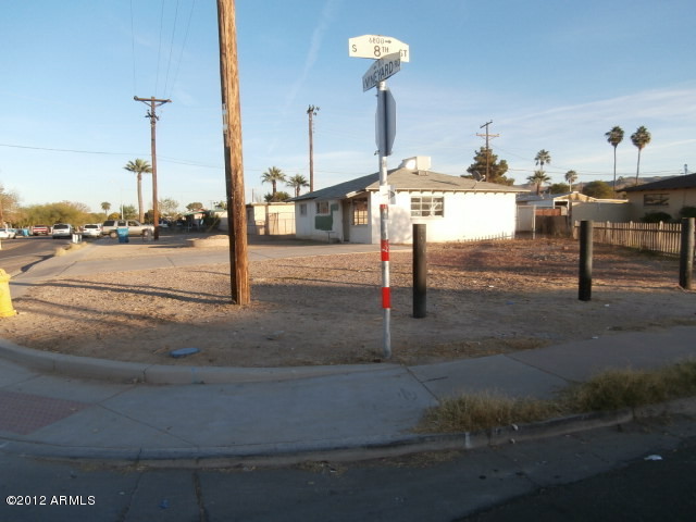 801 East Vineyard Road Phoenix, AZ 85042 - Photo 6 of 30 023-159499 - Corner Lot