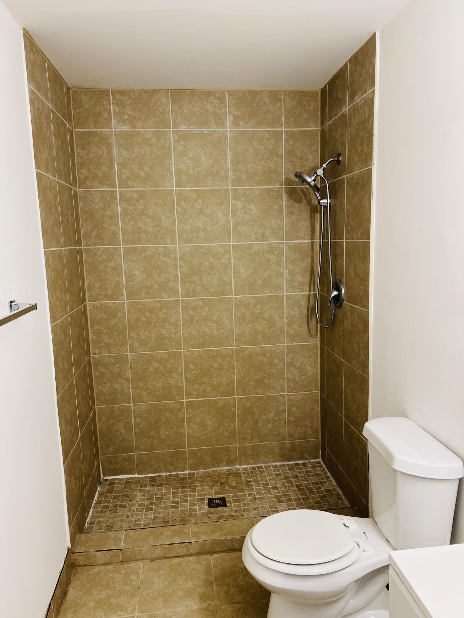 7482 Courtyard Run East, Unit E Boca Raton, FL 33433 - Photo 14 of 15 20230103004738858643000000-o