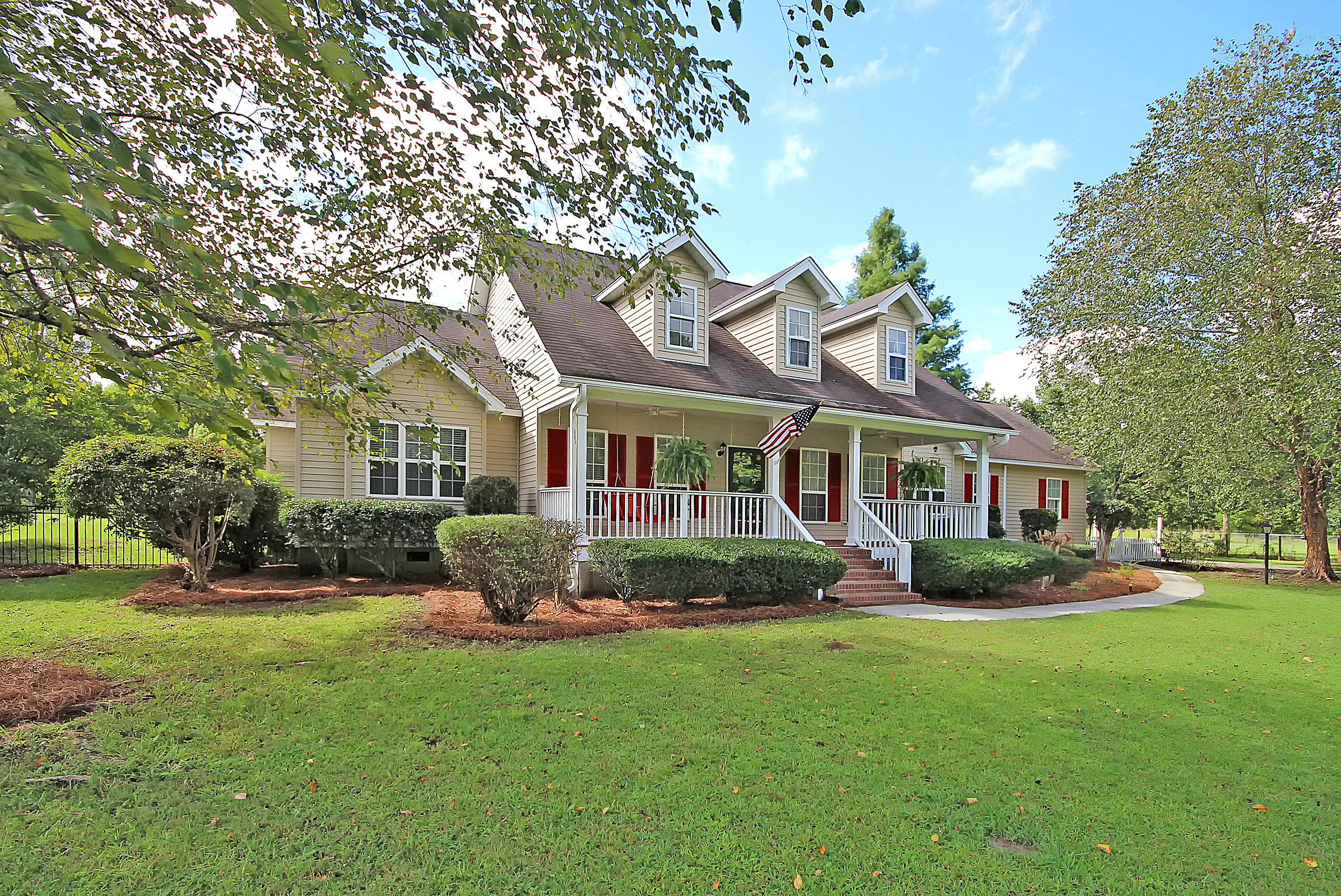 145 Campbell Road Ridgeville, SC 29472 - Photo 1 of 34 Front