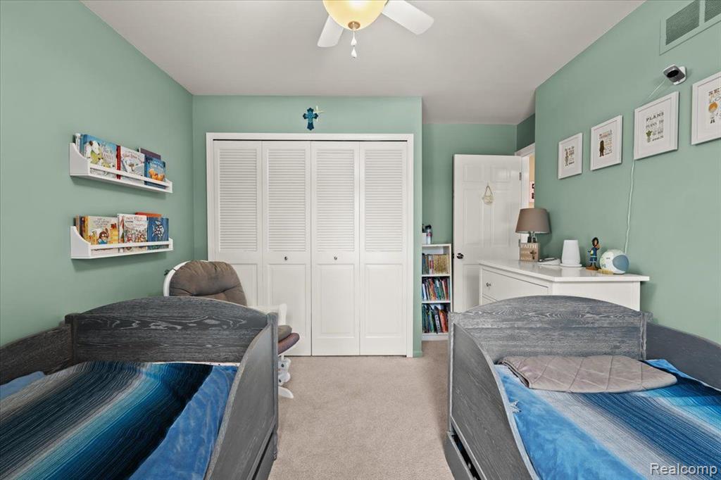 33737 Old Timber Road Farmington Hills, MI 48331 - Photo 29 of 33 Gallery Image 29
