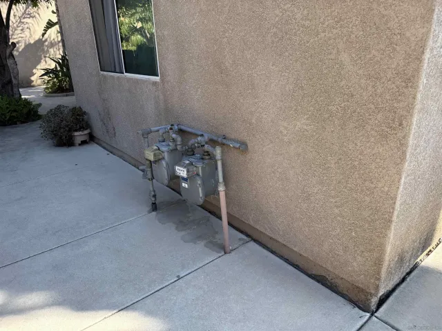 $1,800,000 | 1952 Irving Avenue, San Diego, CA 92113