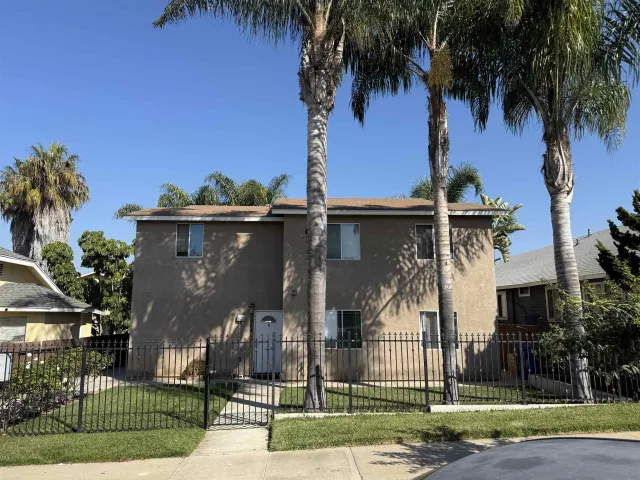 $1,800,000 | 1952 Irving Avenue, San Diego, CA 92113