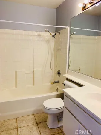 $2,200 | 13236 Fordham Circle, Victorville, CA 92392