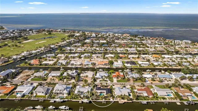 $2,395,000 | 624 Dundee Lane, Holmes Beach, FL 34217