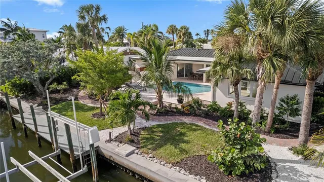$2,395,000 | 624 Dundee Lane, Holmes Beach, FL 34217