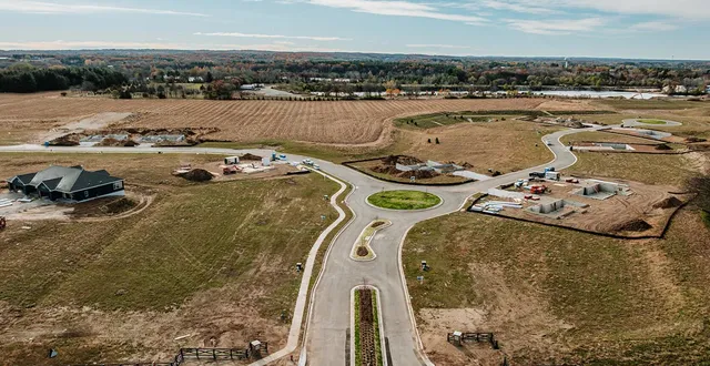 $131,990 | Lt2 West Lt2 W Talbots Woods Drive, Oconomowoc, WI 53066