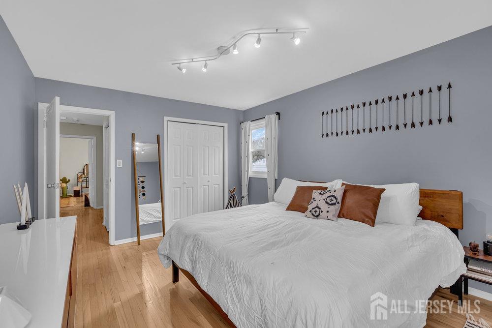 10 Kings Road East Brunswick, NJ 08816 - Photo 24 of 33 a bedroom with bed and window