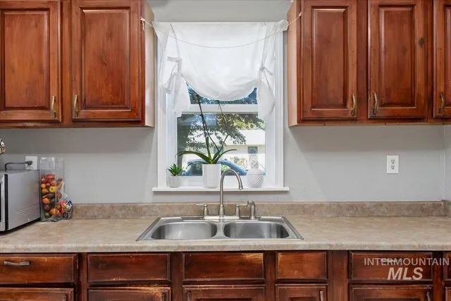 $235,000 | 328 13th Avenue North, Buhl, ID 83316