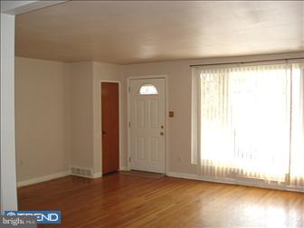 32 Leopard Road Paoli, PA 19301 - Photo 2 of 5 Living Room