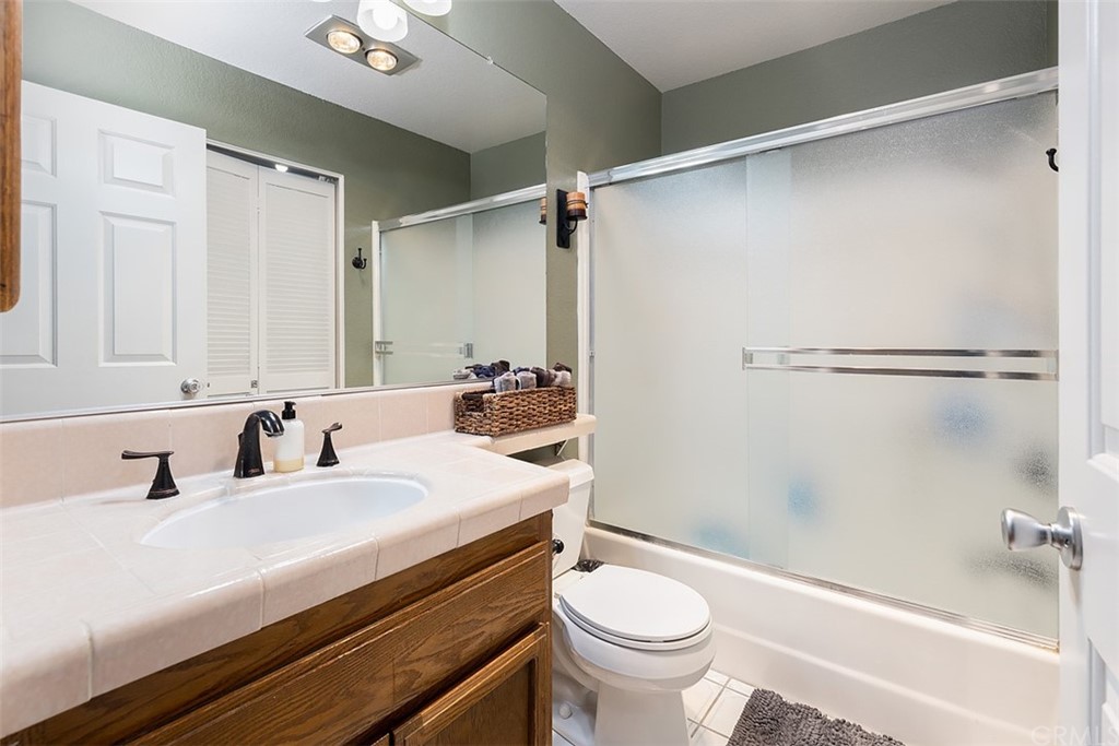 1311 West Capitol Drive, Unit 182 San Pedro, CA 90732 - Photo 17 of 43 guest bath
