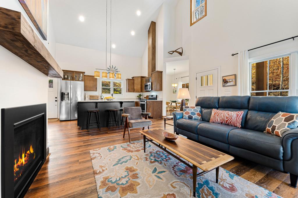 314 Two Rivers Drive Westminster, SC 29693 - Photo 2 of 45