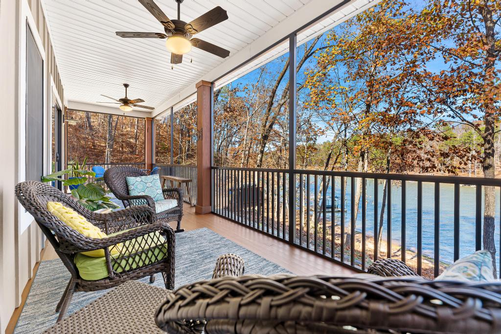 314 Two Rivers Drive Westminster, SC 29693 - Photo 3 of 45