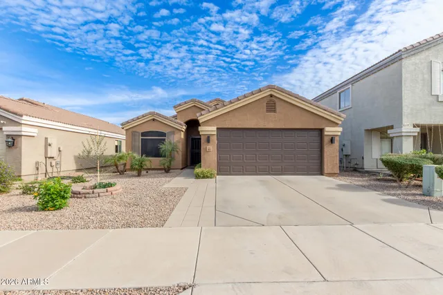 $379,900 | 5609 South 31st Drive, Phoenix, AZ 85041