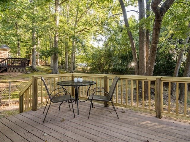 7608 Idolbrook Lane Raleigh, NC 27615 - Photo 17 of 23 Deck
