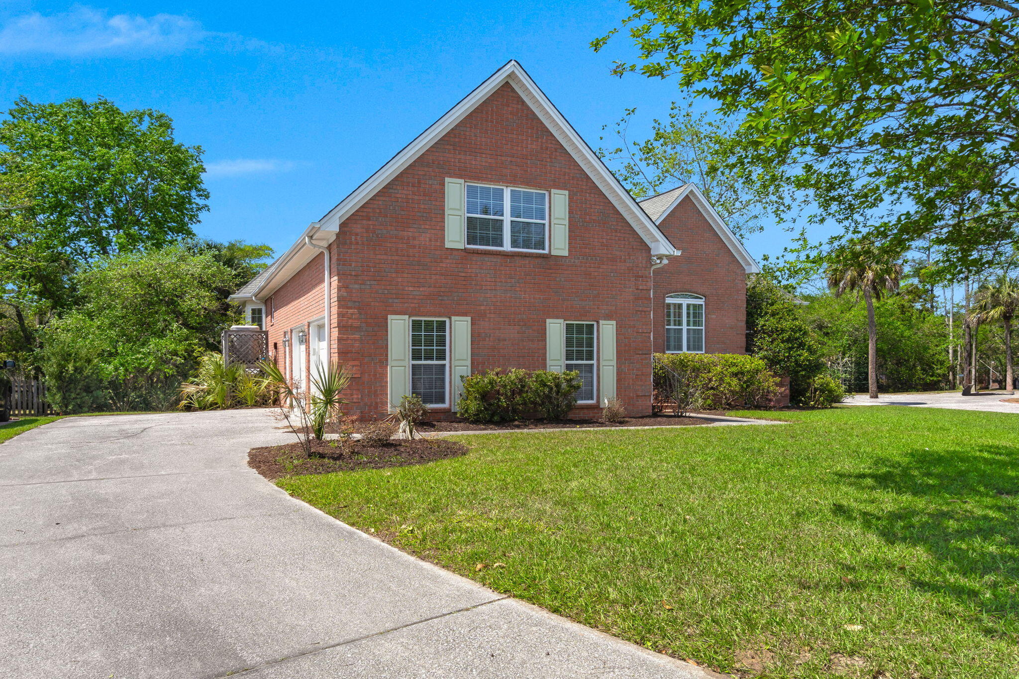 2508 Periwinkle Spout Cove Mount Pleasant, SC 29466 - Photo 3 of 45 3