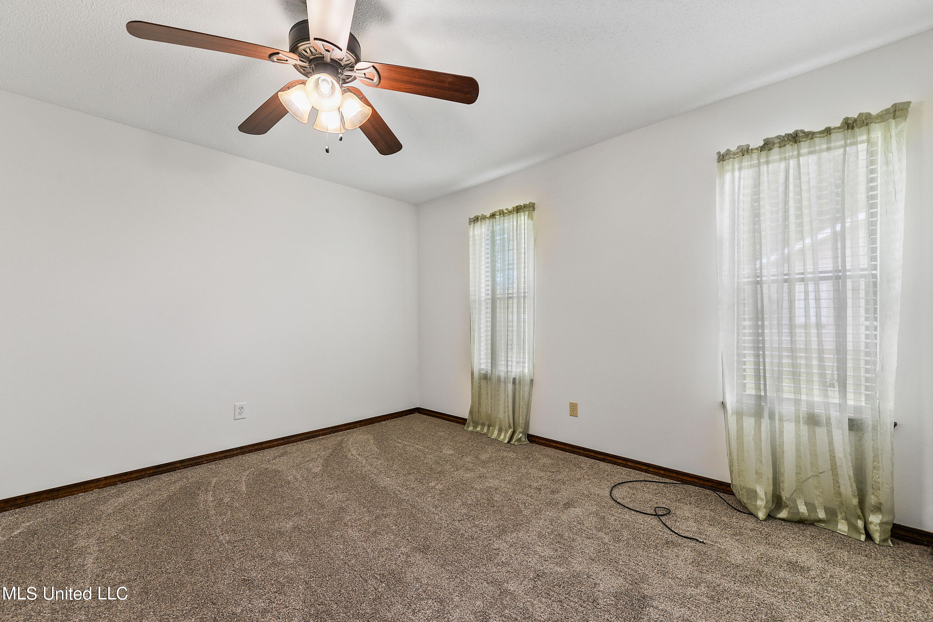 1323 Diller Road Ocean Springs, MS 39564 - Photo 15 of 34 015