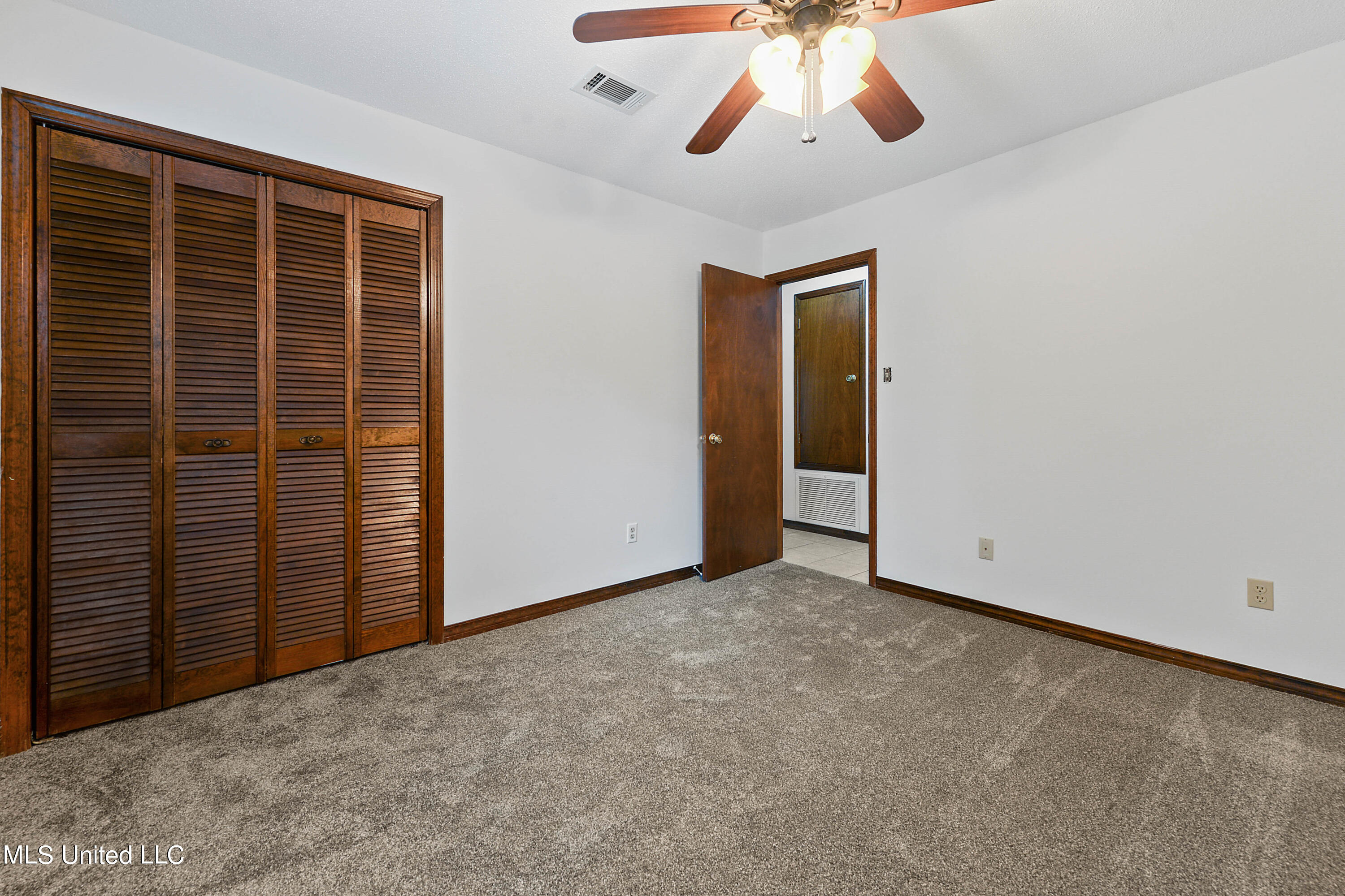 1323 Diller Road Ocean Springs, MS 39564 - Photo 18 of 34 018