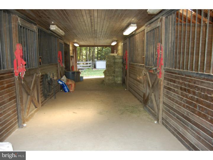 12 Gate Road Tabernacle, NJ 08088 - Photo 17 of 22 Barn