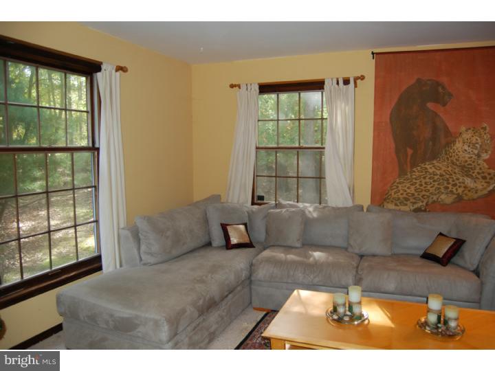 12 Gate Road Tabernacle, NJ 08088 - Photo 4 of 22 Living Room