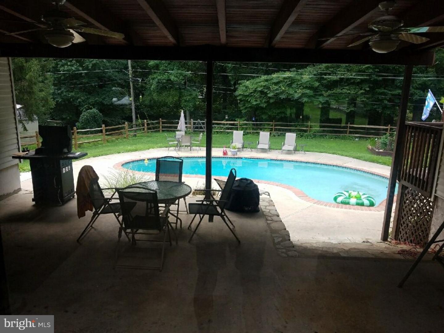 4376 Yates Road Bensalem, PA 19020 - Photo 23 of 25 Gallery Image 23