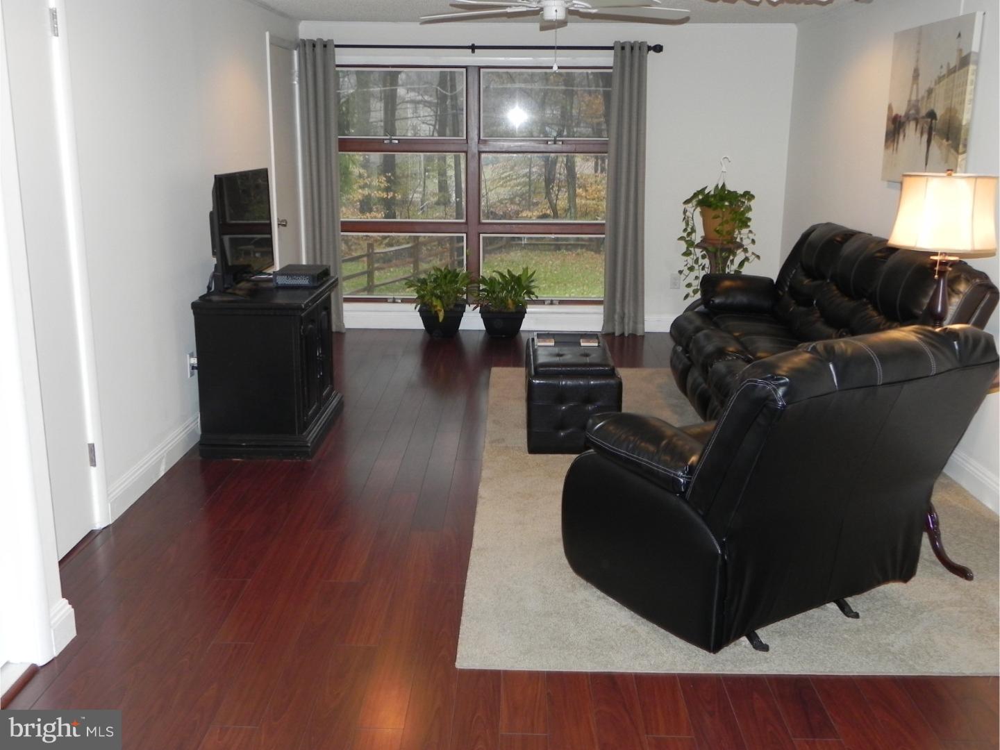4376 Yates Road Bensalem, PA 19020 - Photo 7 of 25 Family Room