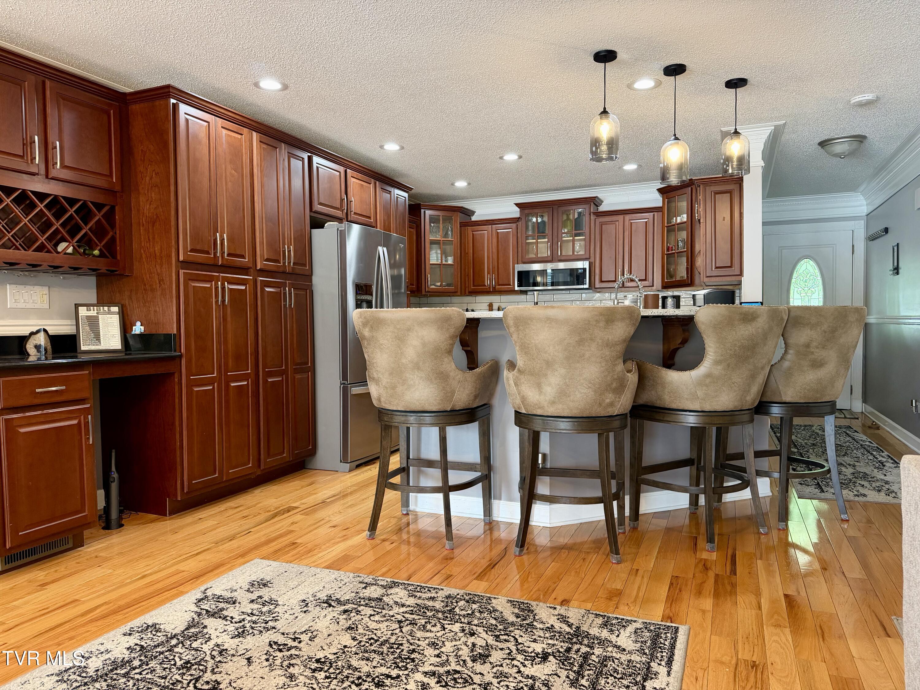 877 Summer Sound Road Piney Flats, TN 37686 - Photo 8 of 94 97